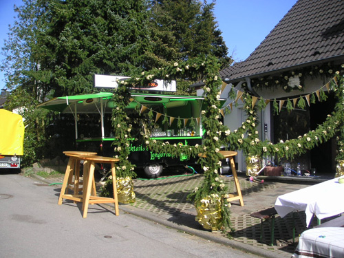 Für Ihre Feier, wie zB. eine Goldene Hochzeit, buchen Sie eine mobile Cocktailbar